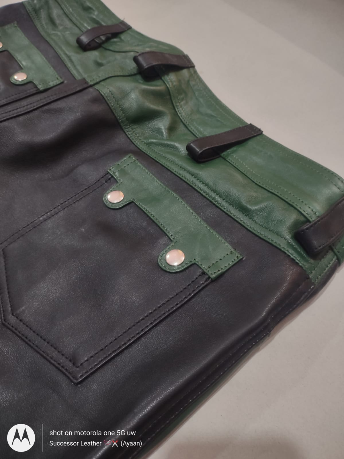 SHEEP LEATHER STRIPES PANT GREEN WITH BLACK CONTRAST