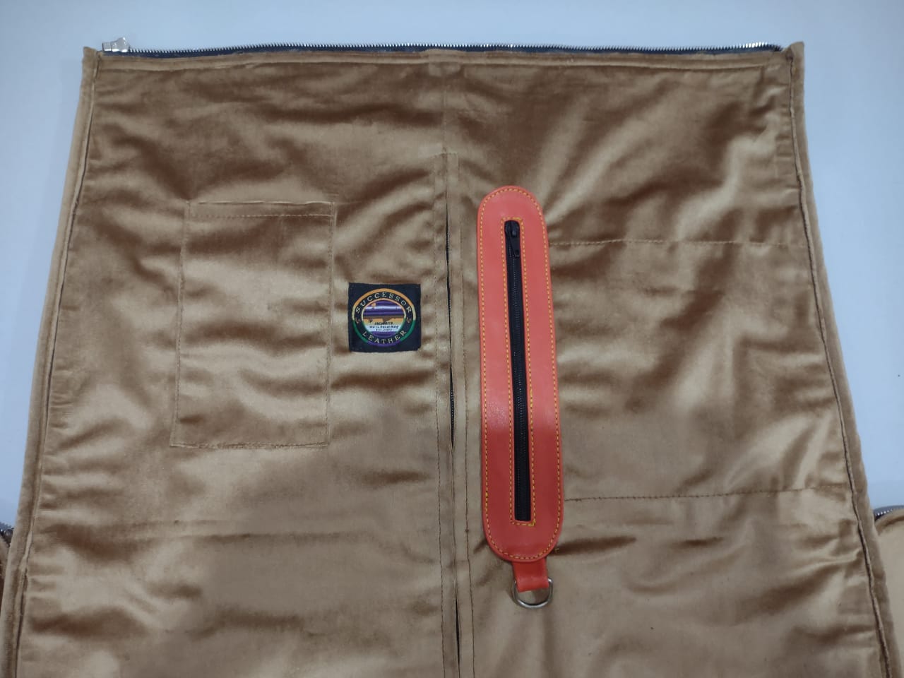 COW LEATHER DUFFLE BAG WITH BOY FLAG