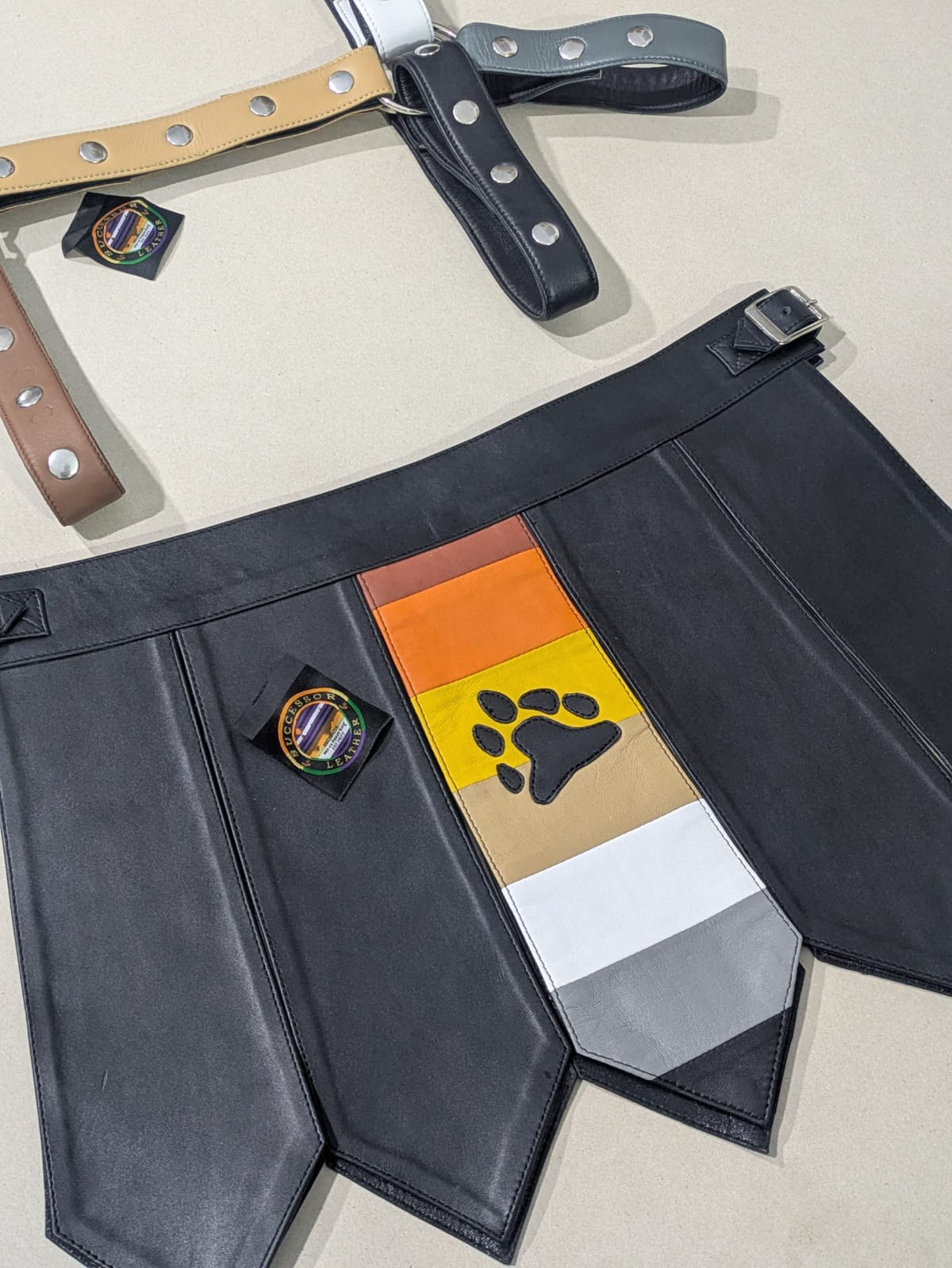 SUCCESSOR LEATHER HARNESS AND KILT WITH BEAR PRIDE FLAG
