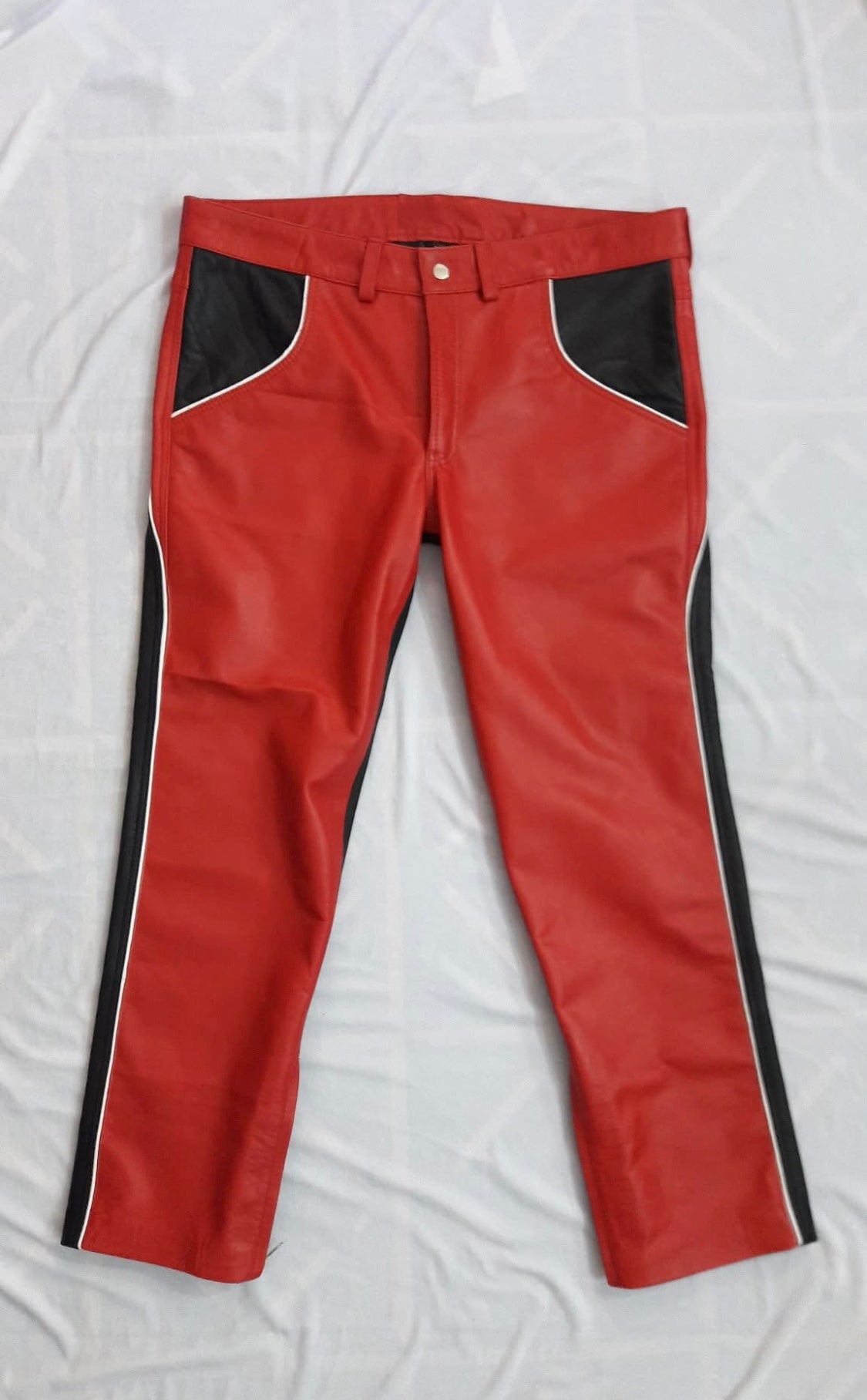 RED COW LEATHER PANT WOTH BLACK CONTRAST AND WHITE PIPING