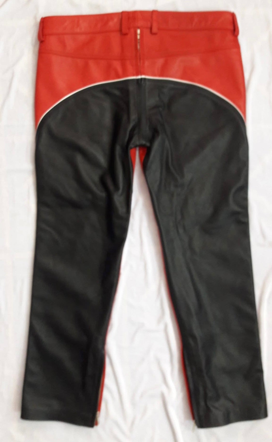 RED COW LEATHER PANT WOTH BLACK CONTRAST AND WHITE PIPING